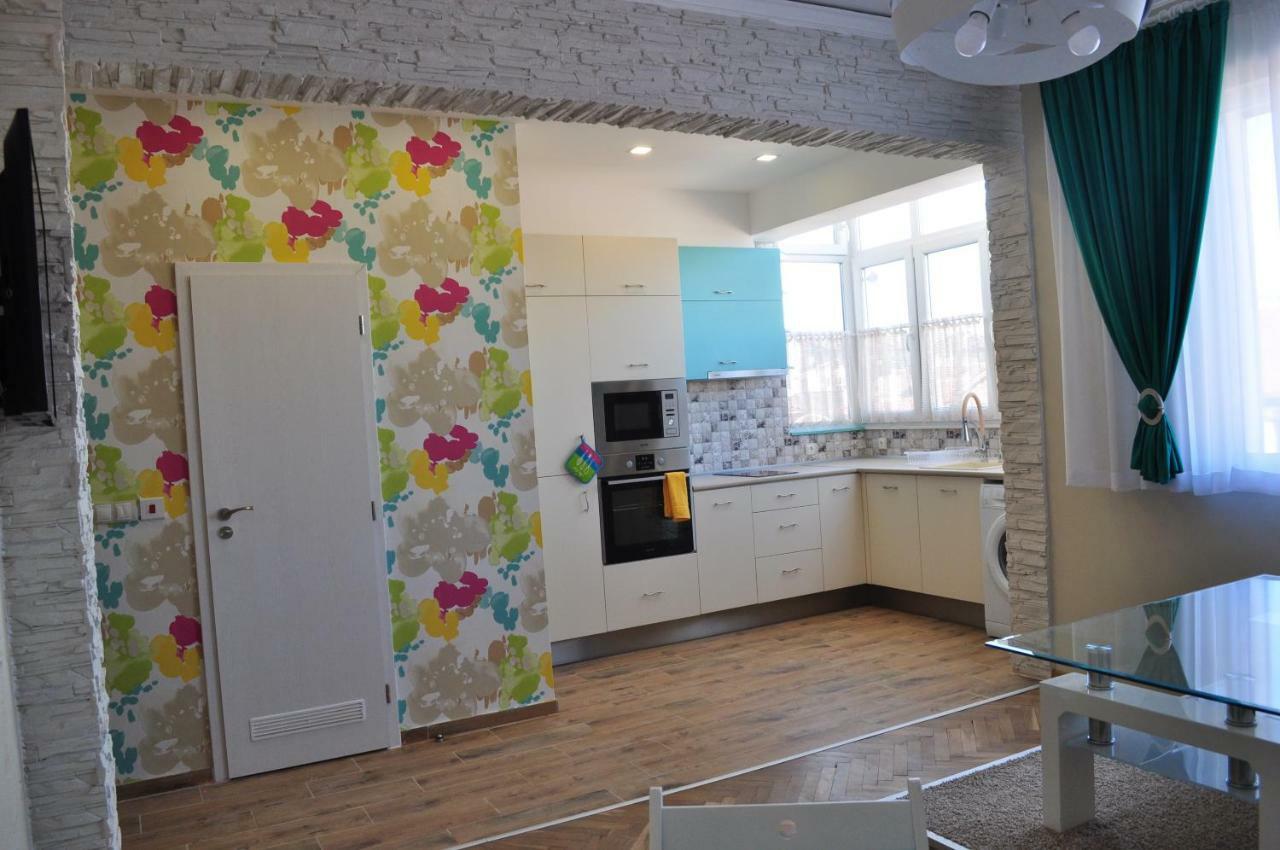 Sofia Central Pretty Apartment ภายนอก รูปภาพ
