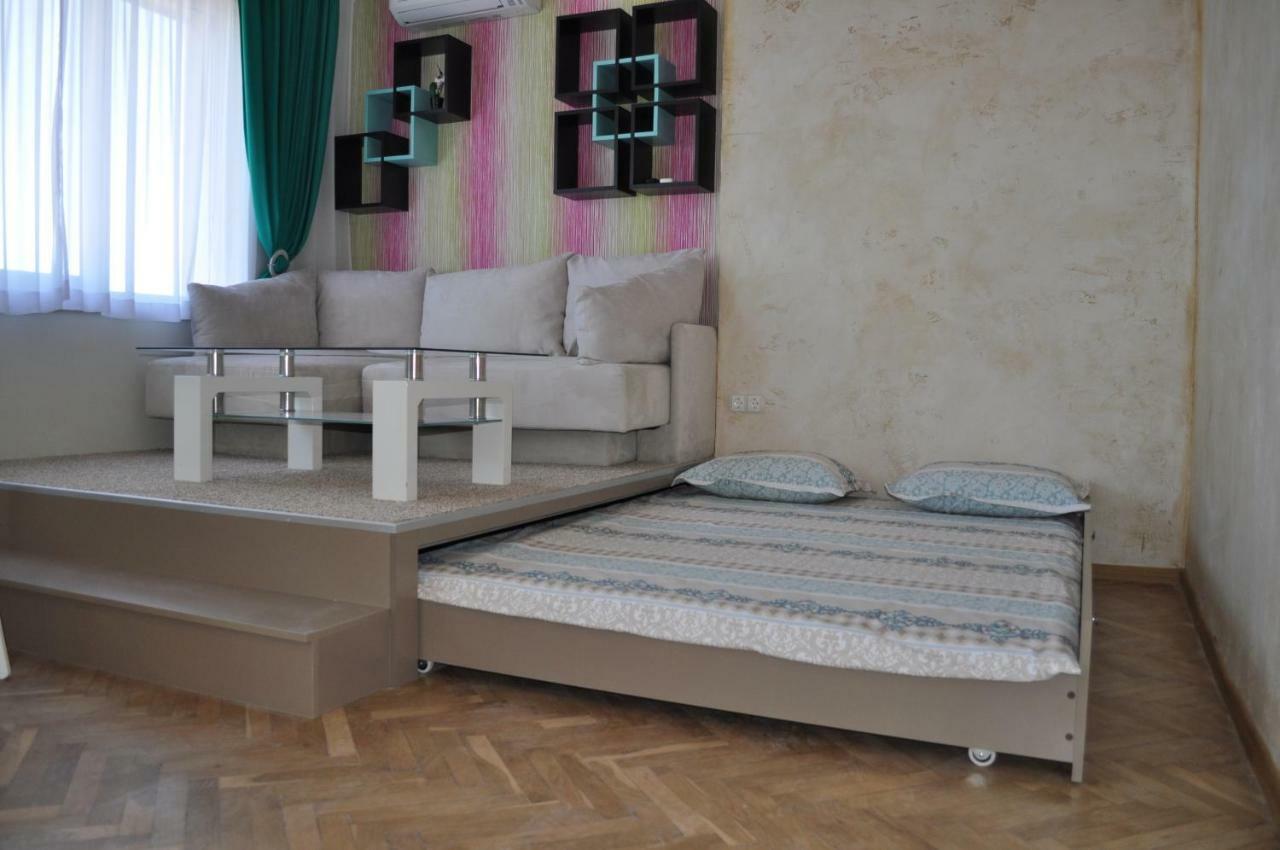 Sofia Central Pretty Apartment ภายนอก รูปภาพ