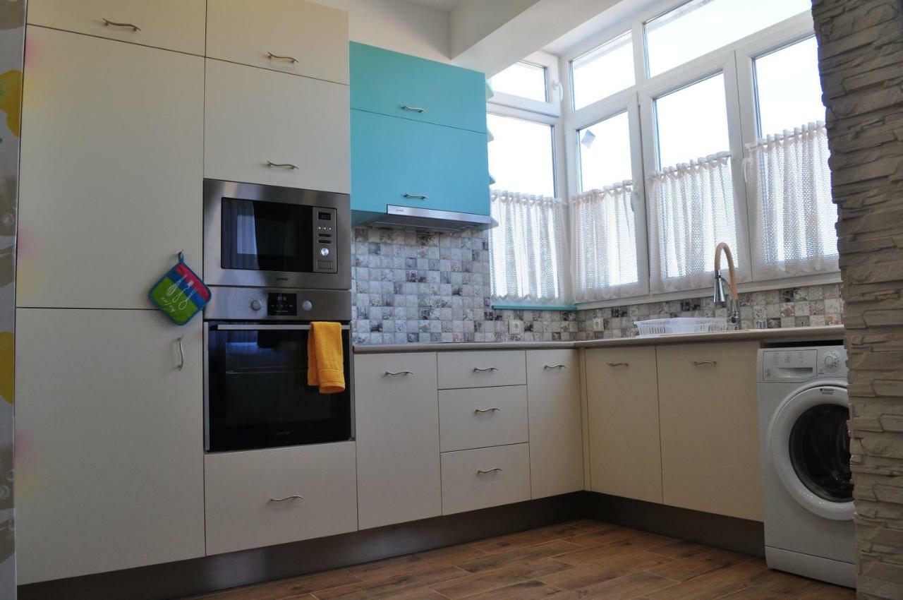 Sofia Central Pretty Apartment ภายนอก รูปภาพ