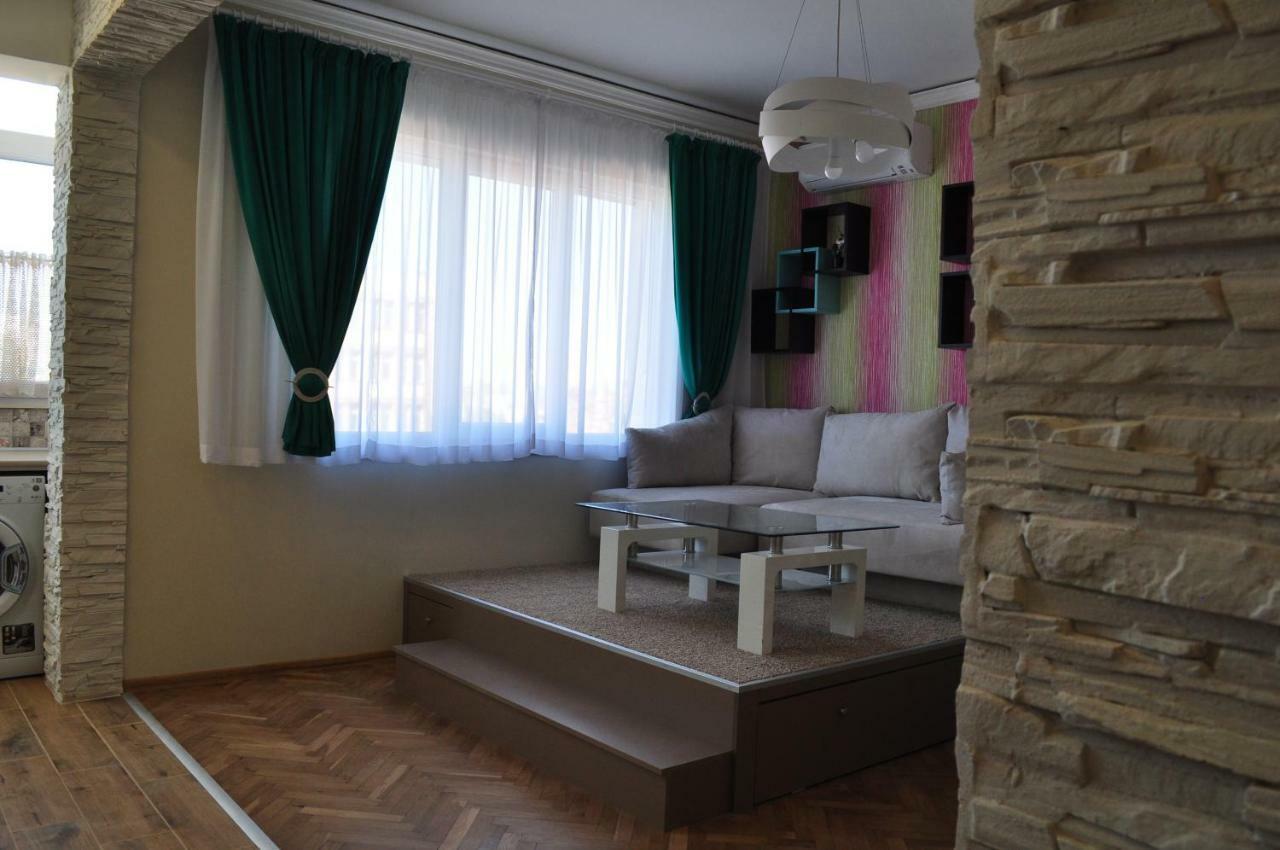 Sofia Central Pretty Apartment ภายนอก รูปภาพ