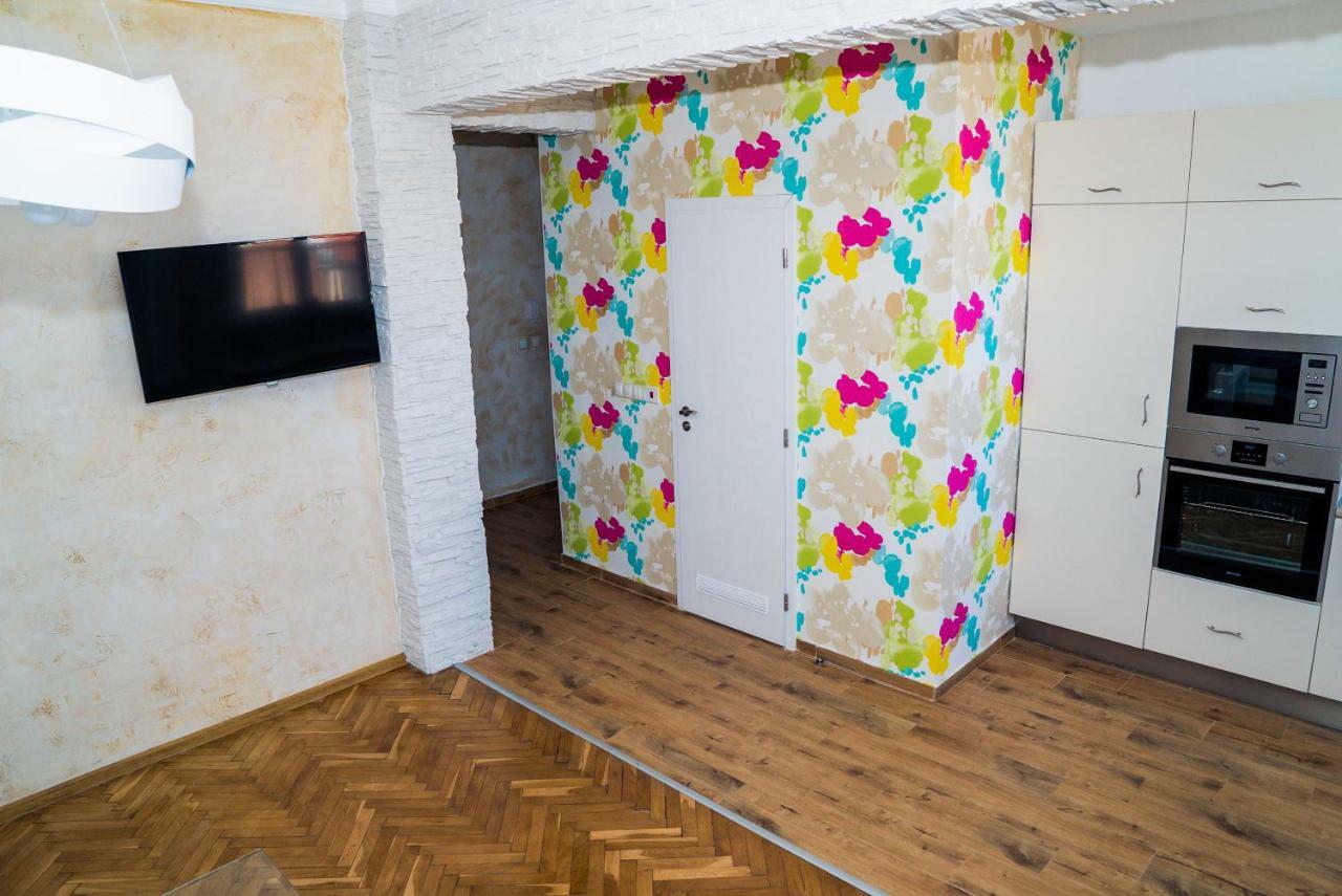 Sofia Central Pretty Apartment ภายนอก รูปภาพ